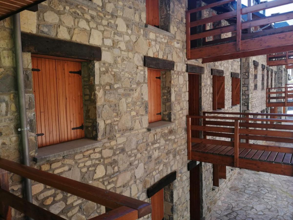 Apartamento Sarrato IV De Sallent サジェント・デ・ガジェゴ エクステリア 写真